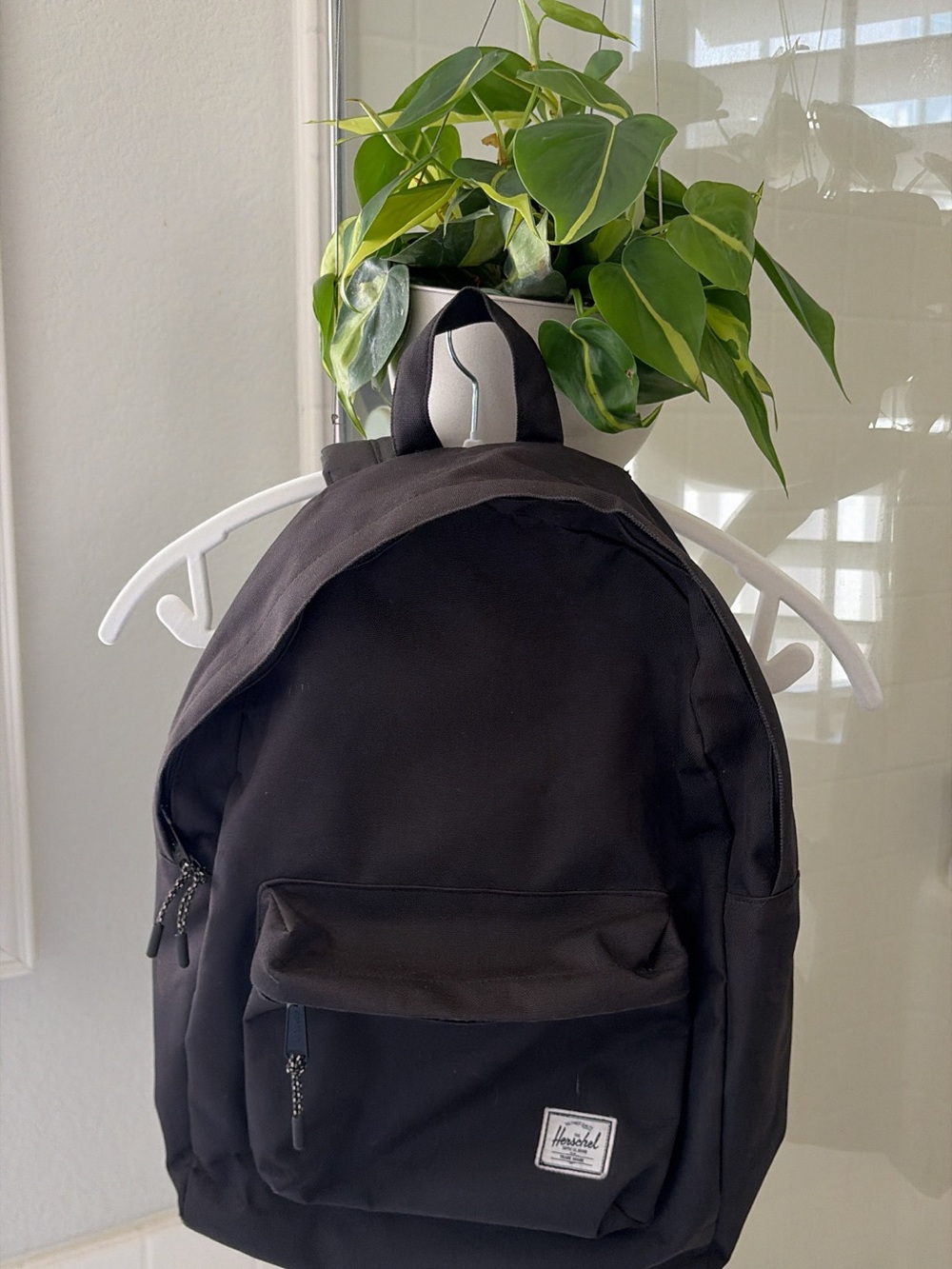 Herschel Black Classic Backpack 30L Laptop Bag - Picture 2 of 4